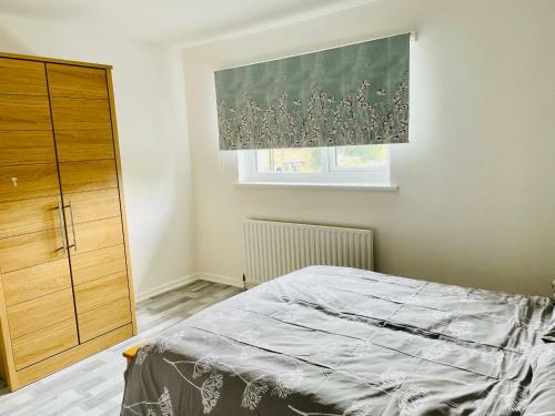 Modern Home Minutes From Heathrow Airport