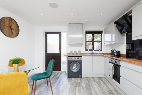 Apartamento Modern 2 Bed House Near Queens Medical Centre