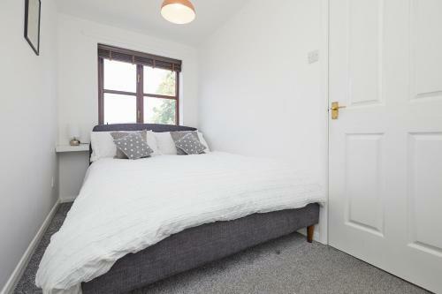 Apartamento Modern 2 Bed House Near Queens Medical Centre