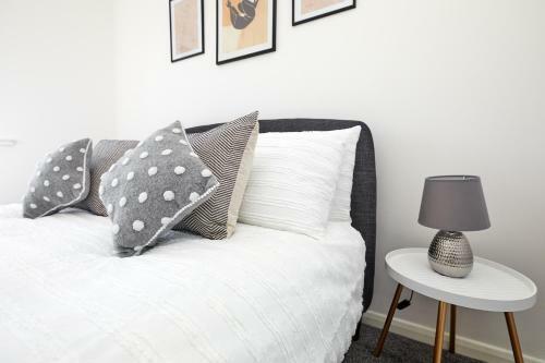 Apartamento Modern 2 Bed House Near Queens Medical Centre