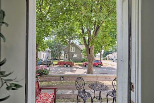 Cozy Manistee Getaway Near Dtwn And Beach!