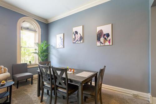 Apartamento Lovely 2 Bedroom Downtown Three Rivers
