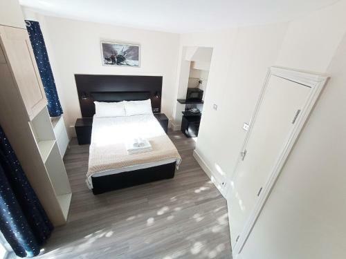 Apartamento The Oak Studio -self Contained One Bed Studio Flat
