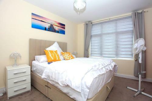 Park Vale House Near Central Park By Posh Homes