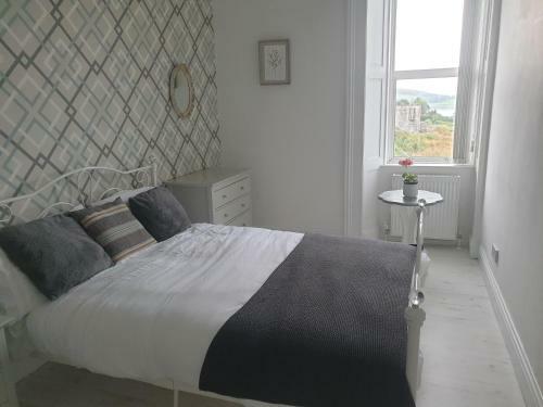 4 Bed Semi-detached Villa - Sea And Mountain Views