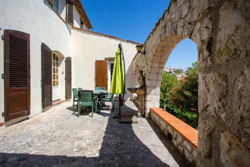 Air-conditioned Panoramic View Villa With Above Ground Pool