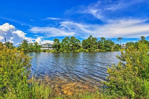 Lakefront Pass Christian Bungalow With Views!