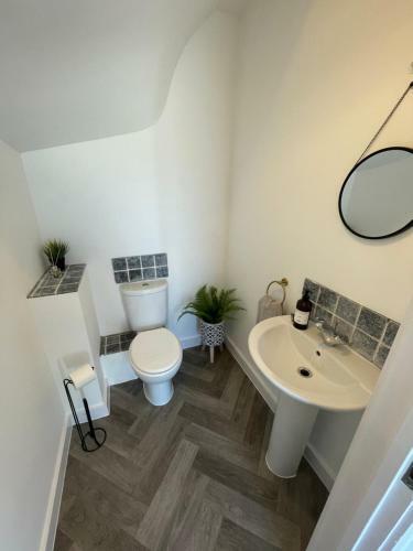 Beautiful 2 Bedroom House Seasisde Location