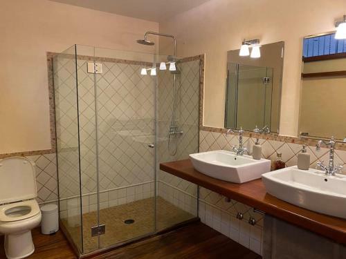 Agradable Casa Con Ba�era De Hidromasaje