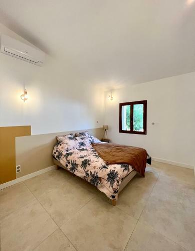 Bastidon 84m2 Avec Piscine