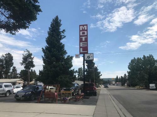 Lazy G Motel