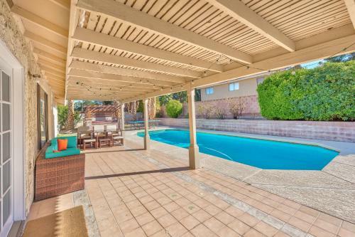 Charming & Stylish Home Can Accommodate 8 Guests!