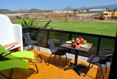 Apartment Overlooking Golf Course 791