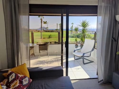Lovely 2-bed Apartment In Amarilla Golf
