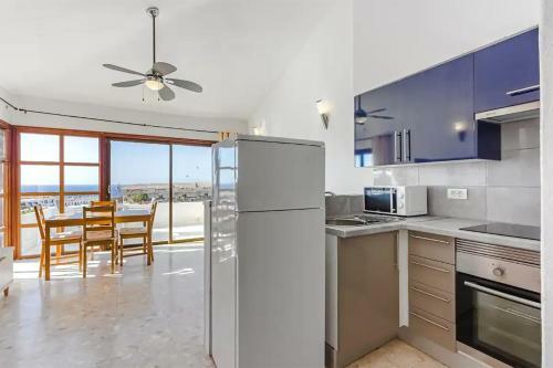 Apartamento Attic With Sunny Terrace With Pool And Sea Views (exm)