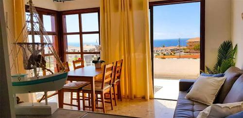 Apartamento Attic With Sunny Terrace With Pool And Sea Views (exm)