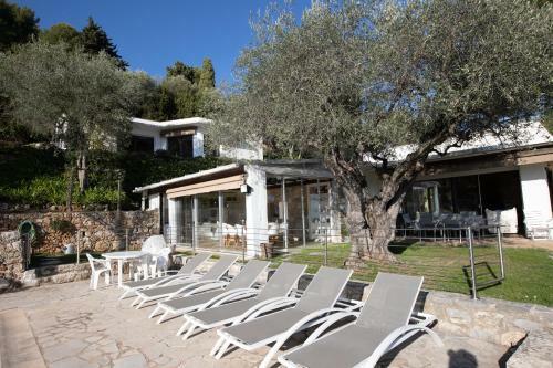 Villa Atypique Avec Piscine Chauff�e Et Vue Mer