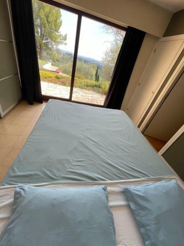 Villa Atypique Avec Piscine Chauff�e Et Vue Mer