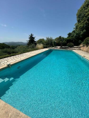 Villa Atypique Avec Piscine Chauff�e Et Vue Mer