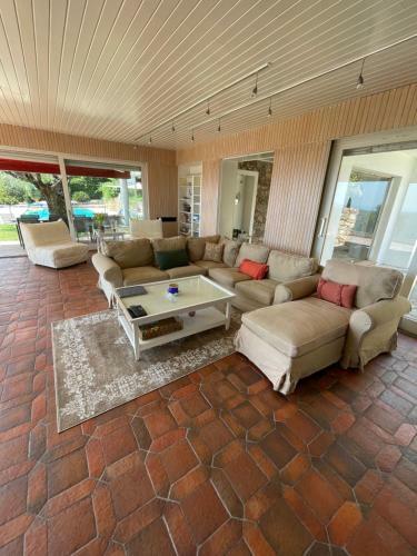 Villa Atypique Avec Piscine Chauff�e Et Vue Mer