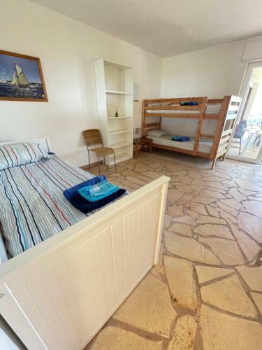 Villa Atypique Avec Piscine Chauff�e Et Vue Mer