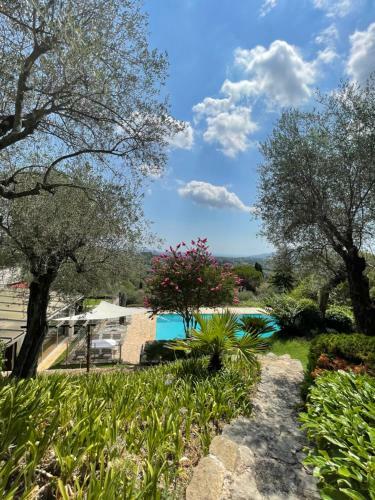 Villa Atypique Avec Piscine Chauff�e Et Vue Mer