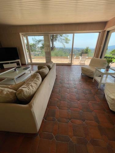 Villa Atypique Avec Piscine Chauff�e Et Vue Mer