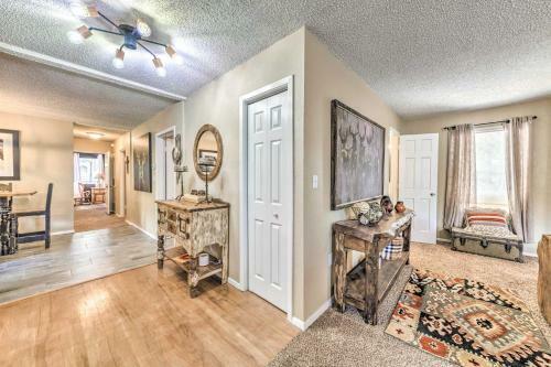 Ruidoso Home With Patio, Walk To Restaurants!