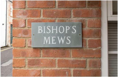 Wells City Centre, Quiet Mews House, Sleeps 6