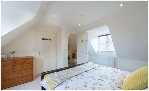 Wells City Centre, Quiet Mews House, Sleeps 6