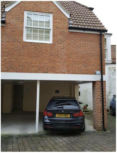 Wells City Centre, Quiet Mews House, Sleeps 6