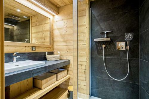 Superb Holiday Chalet With Spa In La Bresse