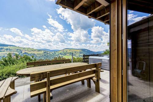 Superb Holiday Chalet With Spa In La Bresse