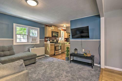 Cozy Finger Lakes Apartment With Forest Views