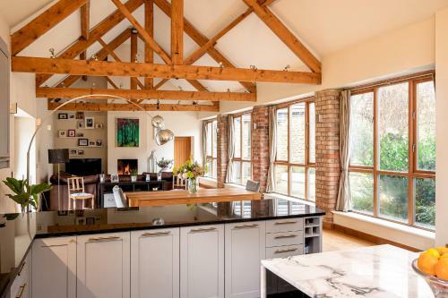 Pass The Keys Stunning Barn Conversion With Hot Tub And Fire Pit