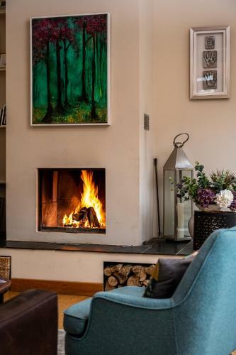 Pass The Keys Stunning Barn Conversion With Hot Tub And Fire Pit