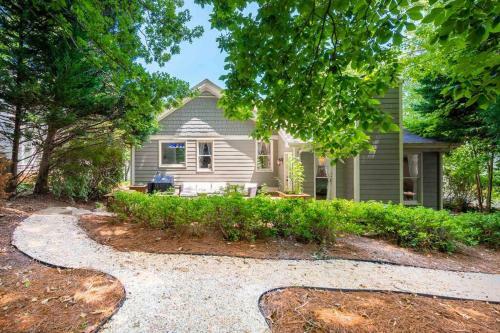 Villa Cozy Boho Kildaire Farms Home- Near Downtown