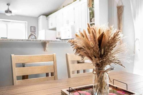 Villa Cozy Boho Kildaire Farms Home- Near Downtown