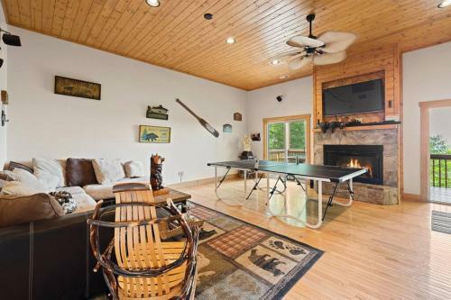 New! Blueberry Meadows In Beech Mountain