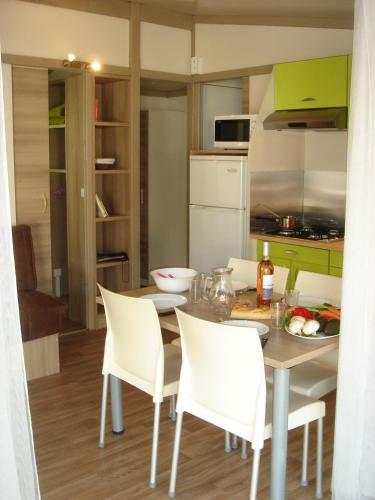 Camping Fr�d�ric Mistral