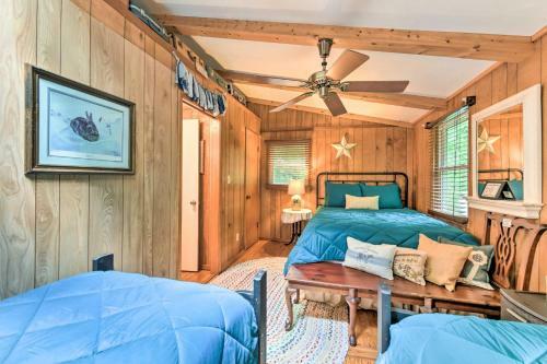 Tranquil Creekside Cottage With Deck And Lanai