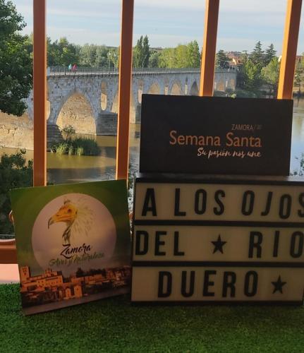 Apartamentos A Los Ojos Del R�o Duero