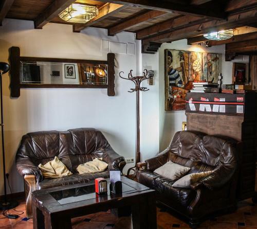 Hotel La Casa Con Libros