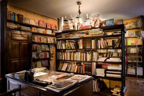 Hotel La Casa Con Libros