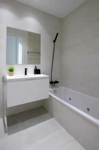 Apartamento Mike House Al�jate En El Coraz�n De Zaragoza