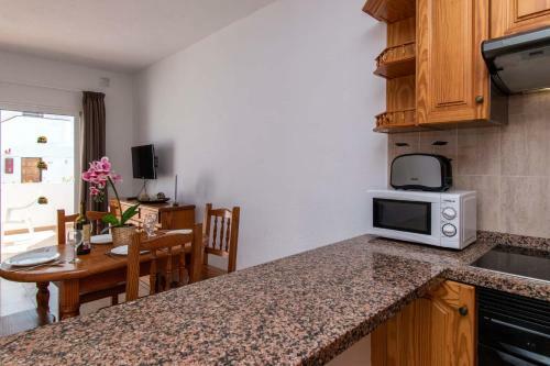 Apartamento Las Floritas 22 - One Bed Ground Floor With Pool View