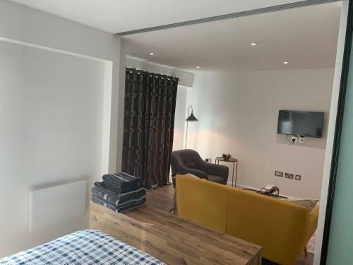 Stylish 1-bed Manhattan Apartment / Free Parking