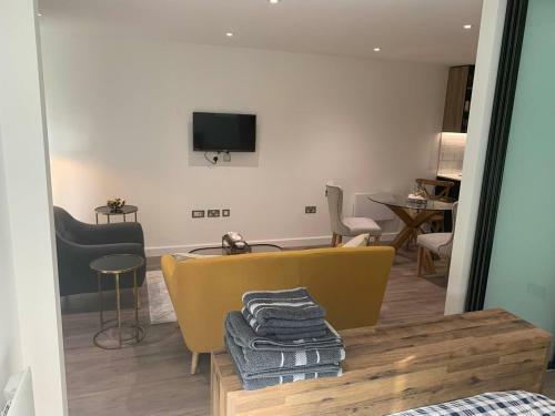 Stylish 1-bed Manhattan Apartment / Free Parking