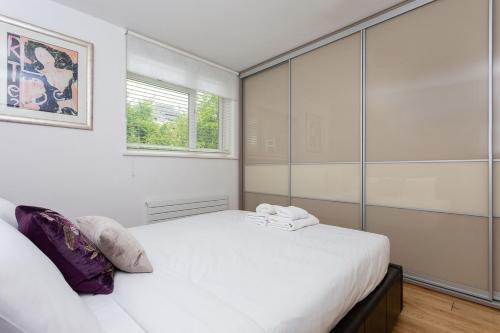 Lovely 1 Bedroom Apartment With Balcony In Putney