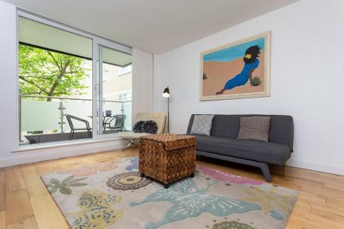 Lovely 1 Bedroom Apartment With Balcony In Putney